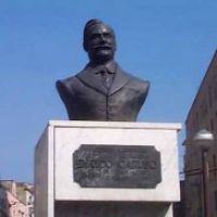 Il busto di Caruso, imn prima posa, piazza Ottocalli caruso busto