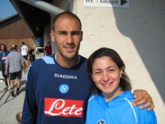 Rita Fiorentina del club Napoli Castiglione delle Stiviere con Cannavaro club Napoli Castiglione delle Stiviere